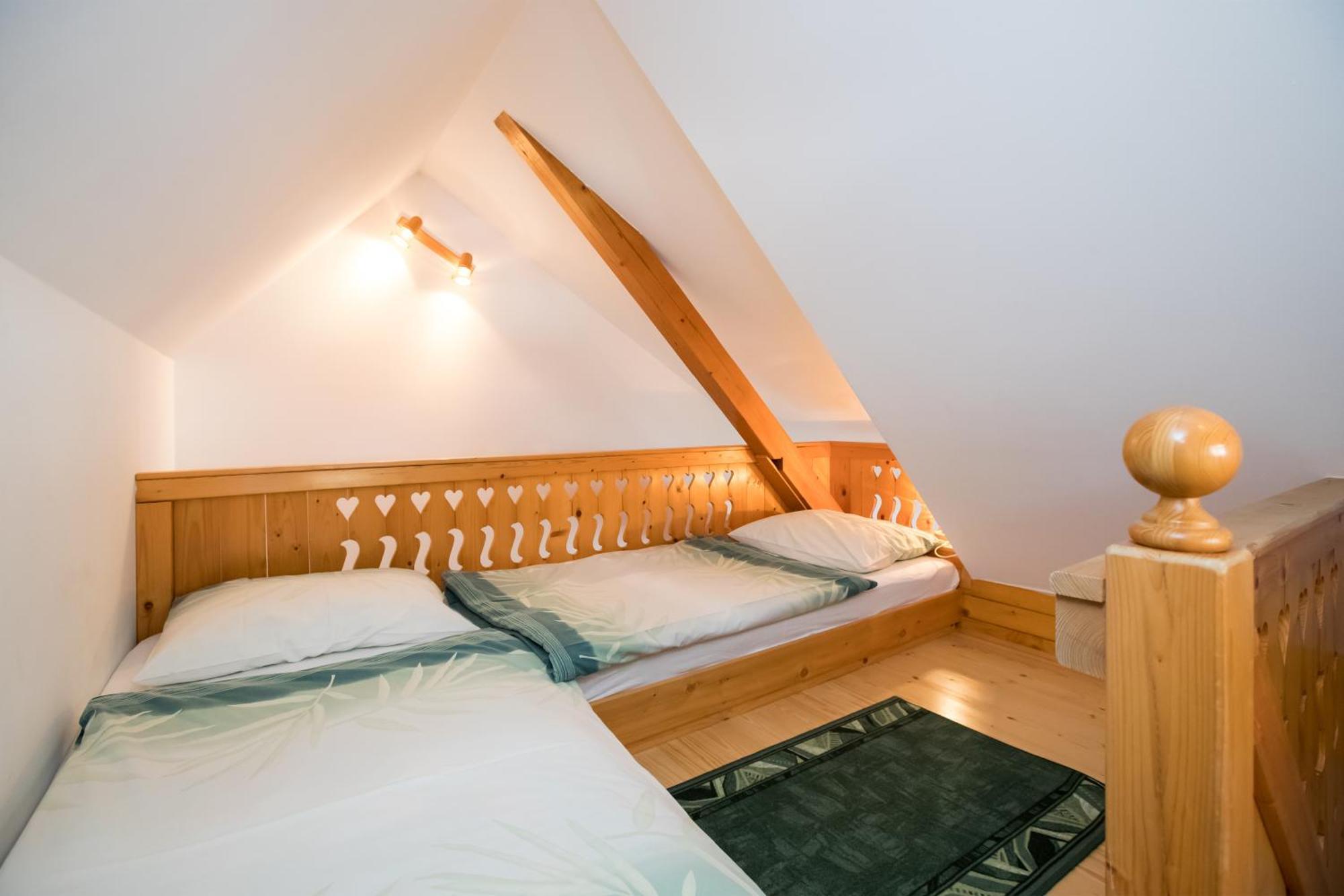 Apartmaji Hodnik Stara Fuzina ボーヒニ エクステリア 写真